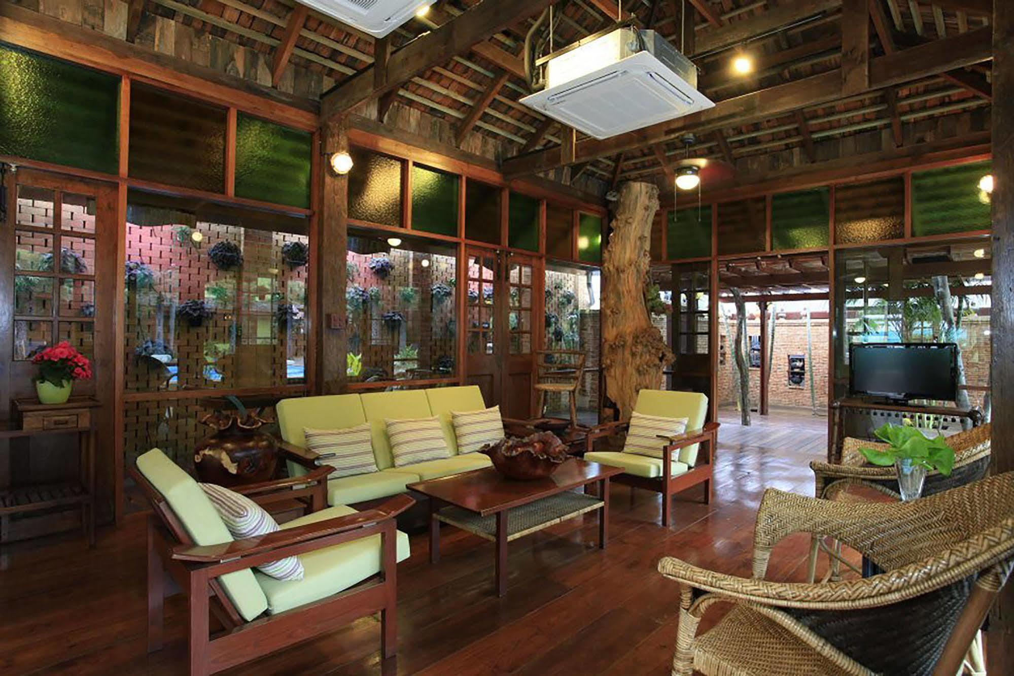 Vc@Suanpaak Boutique Hotel & Service Apartment Chiang Mai Buitenkant foto