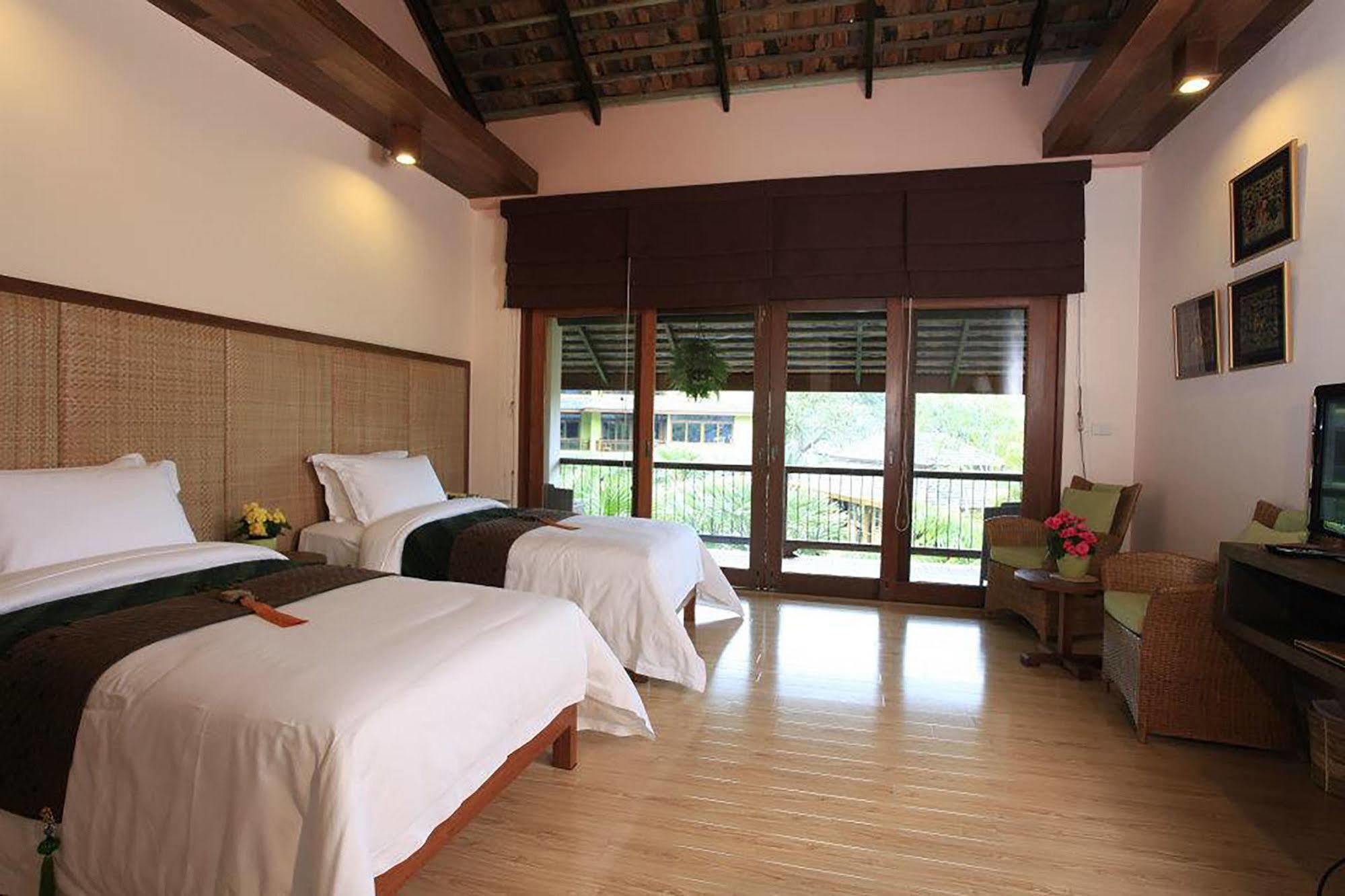 Vc@Suanpaak Boutique Hotel & Service Apartment Chiang Mai Buitenkant foto