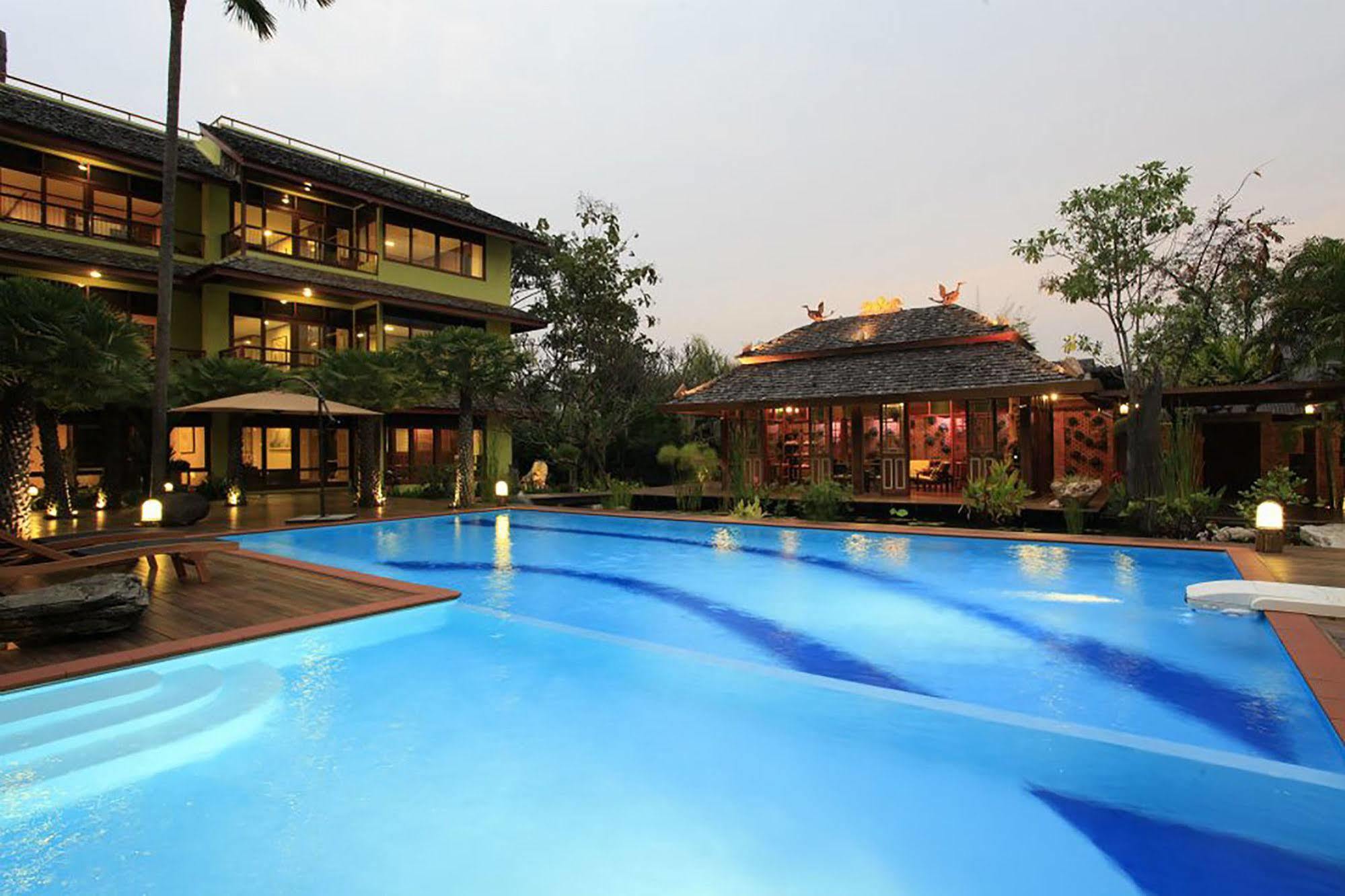 Vc@Suanpaak Boutique Hotel & Service Apartment Chiang Mai Buitenkant foto